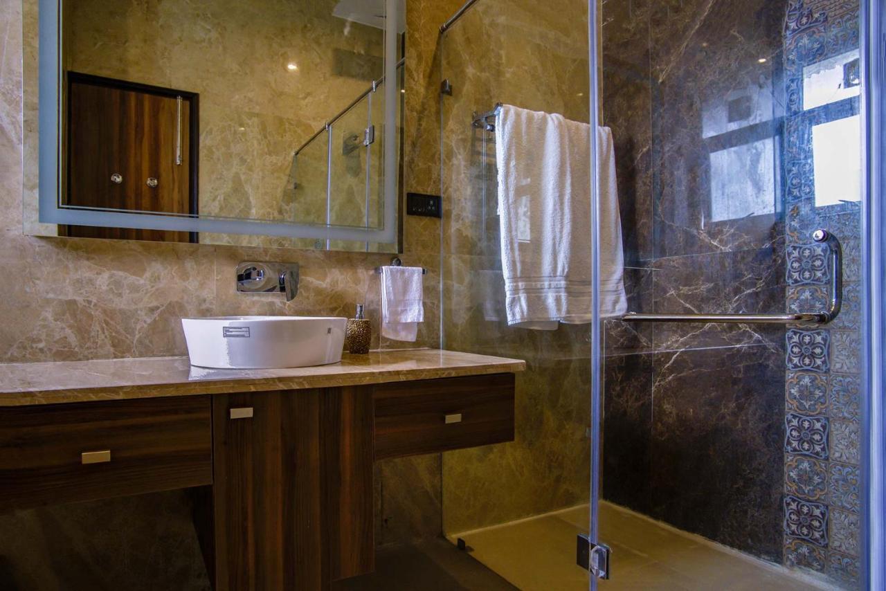 Stayvista At Hillside Paradise Dhauj Экстерьер фото