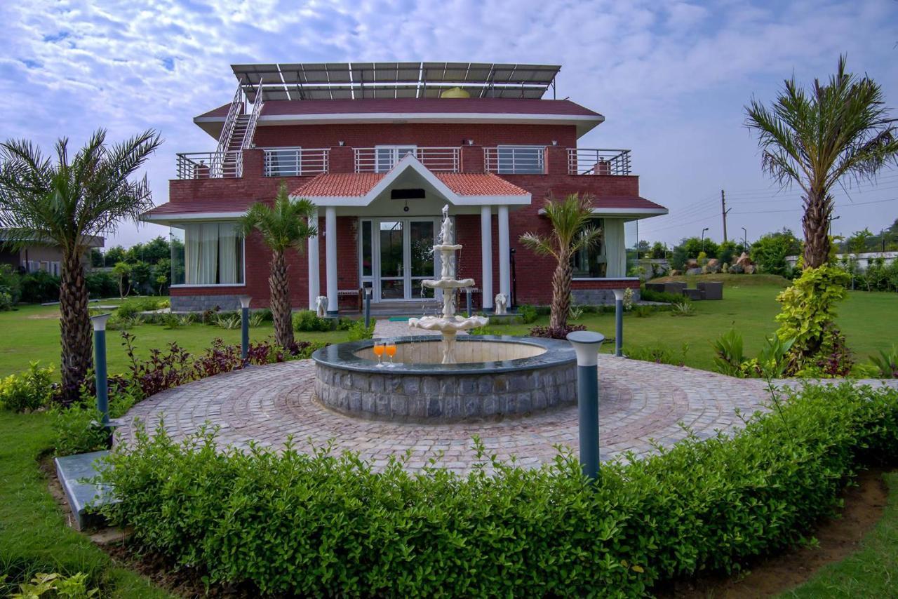 Stayvista At Hillside Paradise Dhauj Экстерьер фото